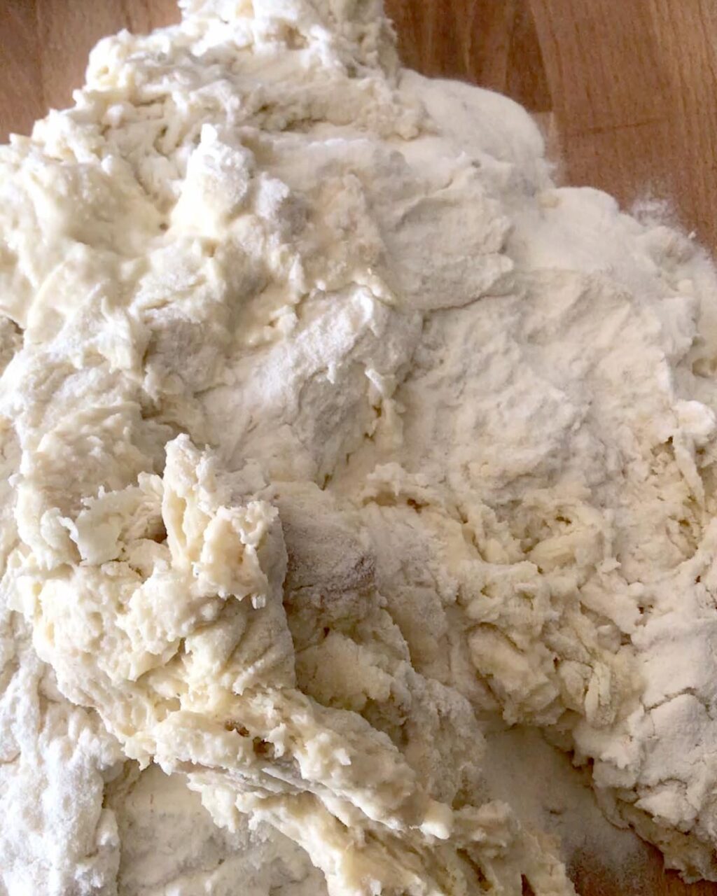 ... und erst mal zusammengerührt. Noch klebt's ziemlich!